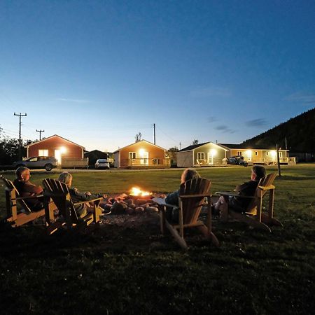 Gros Morne Basecamp Villa Norris Point Buitenkant foto